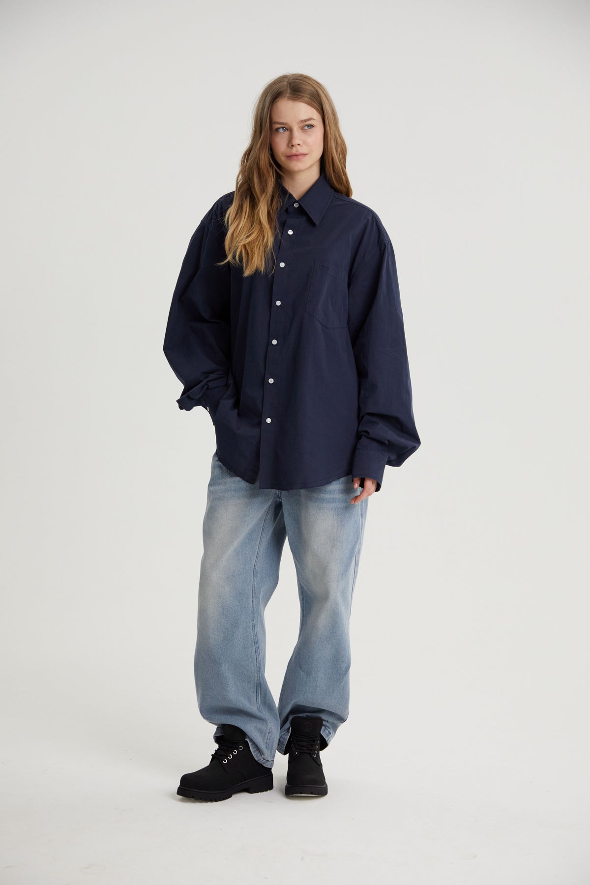 Avery | Unisex Oversized Shirt | Raw Hem Washed Y2K Style-Eltrendio