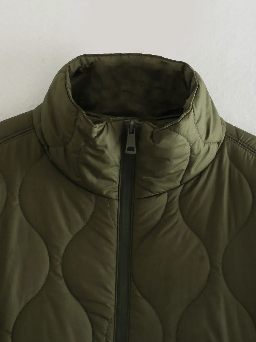 Amelia | Women's Half-Zip Cape | Quilted · Eltrendio
