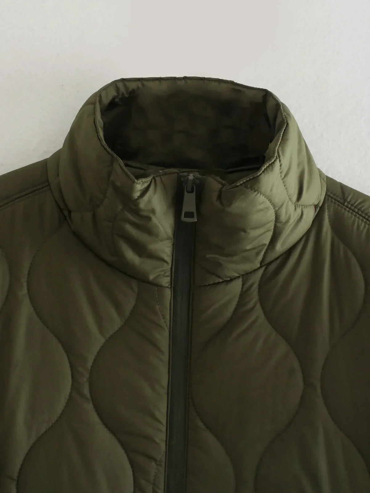 Amelia | Women's Half-Zip Cape | Quilted · Eltrendio