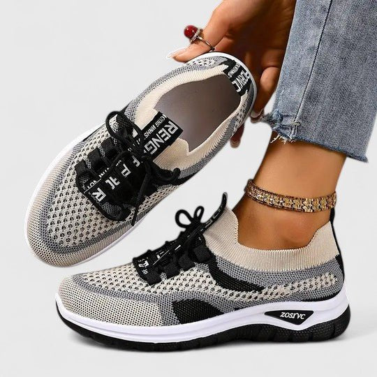 Amelia | Women's Lace-Up Trainers | Mesh Knit · Eltrendio