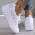 Amelia | Women's Lace-Up Trainers | Mesh Knit · Eltrendio