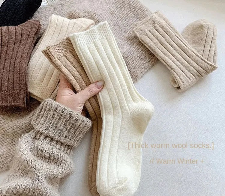 Amelia | Women's Ribbed Socks | Warm Knit · Eltrendio