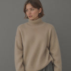Amelia | Women's Roll-Neck Jumper | Ribbed Cuffs · Eltrendio