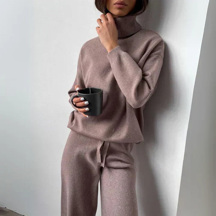 Amelia | Women's Roll-Neck Loungewear Set | Soft Knit · Eltrendio