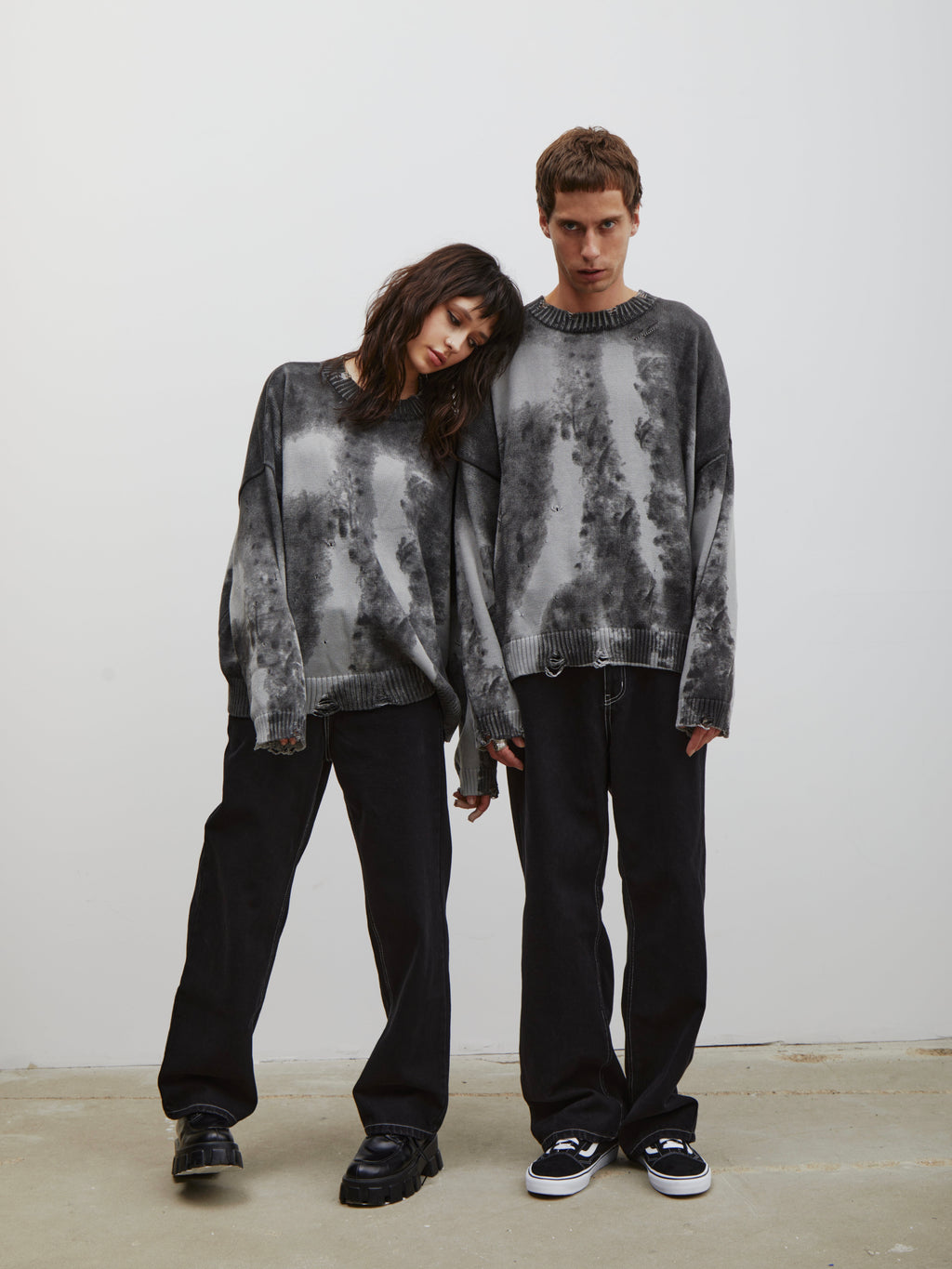Asher | Unisex Oversized Knit Sweater | Distressed Y2K Tie-Dye Style-Eltrendio