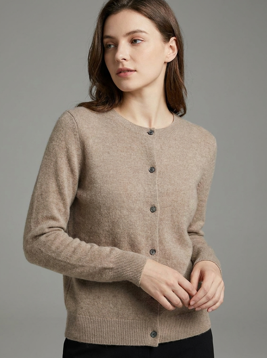 Charlotte | Women's Crew Neck Cardigan | Merino Wool-Eltrendio