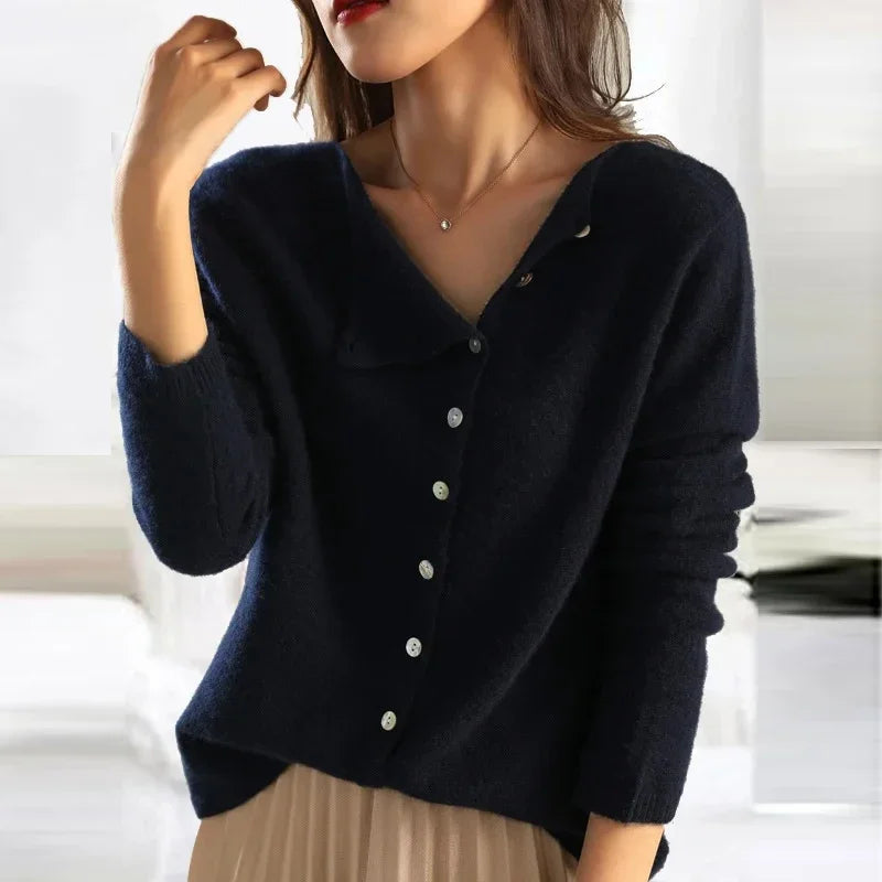 Charlotte | Women's Knitted Cardigan | Button-Up · Eltrendio