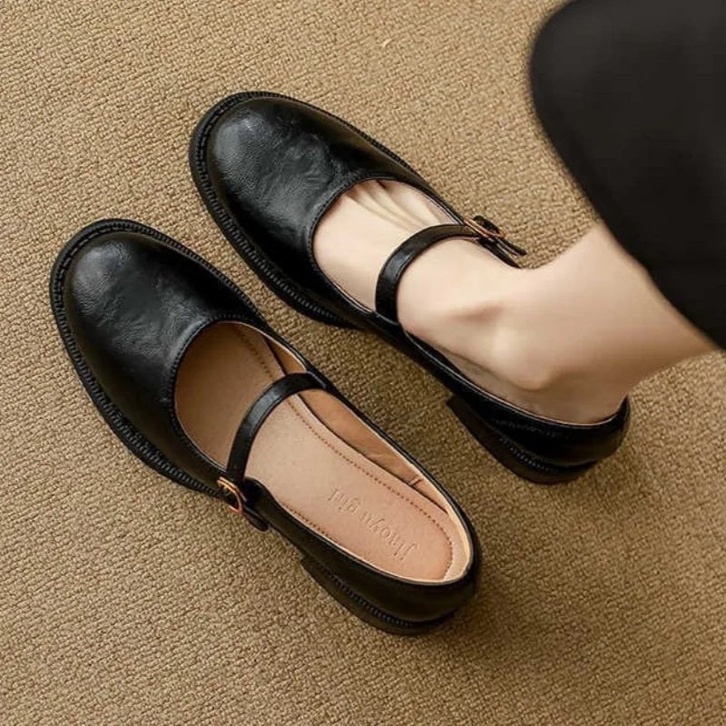 Charlotte | Women's Mary-Jane Shoes | Buckle Strap · Eltrendio