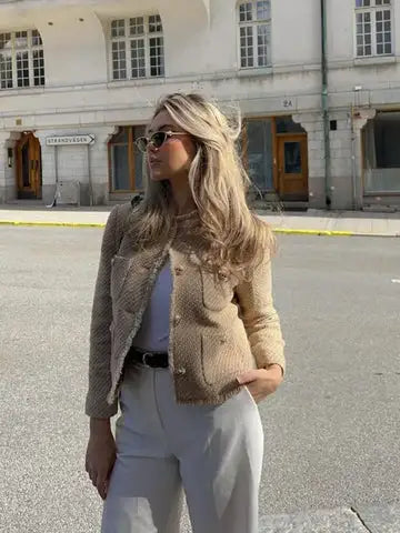 Charlotte | Women's Tweed Jacket | Gold Buttons · Eltrendio