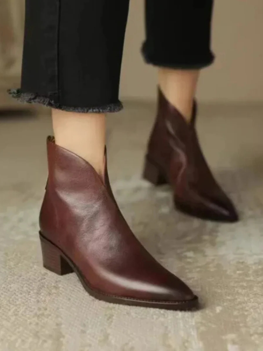 Eleanor | Women's Pointed-Toe Ankle Boots | Block Heel · Eltrendio