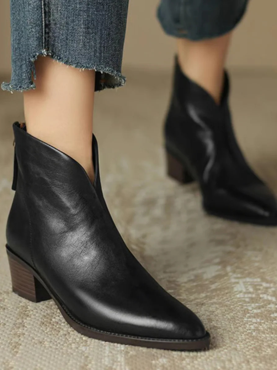 Eleanor | Women's Pointed-Toe Ankle Boots | Block Heel · Eltrendio