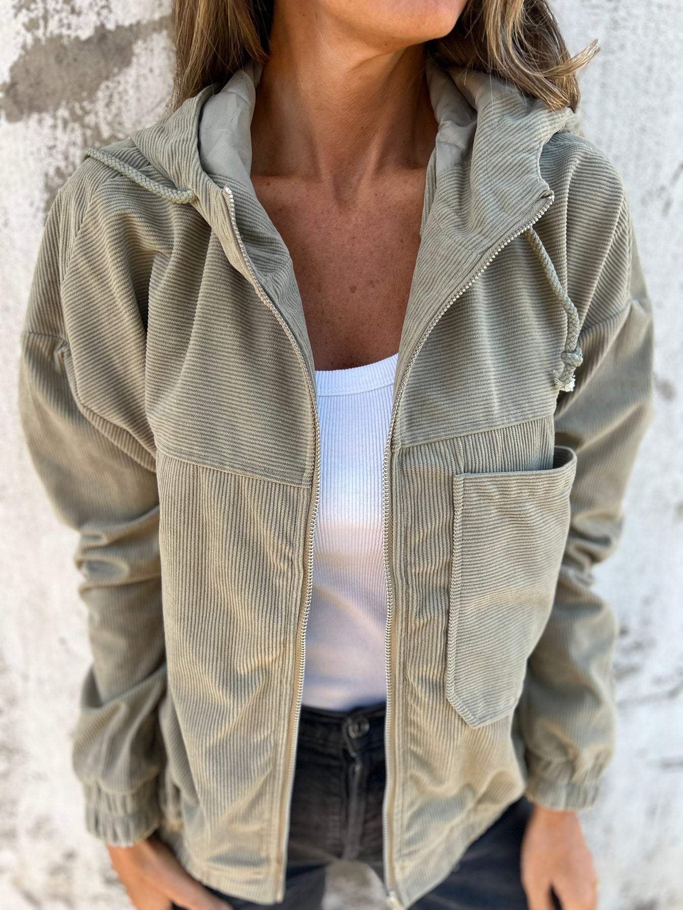 Freya | Women's Hooded Corduroy Jacket | Zip-Up · Eltrendio