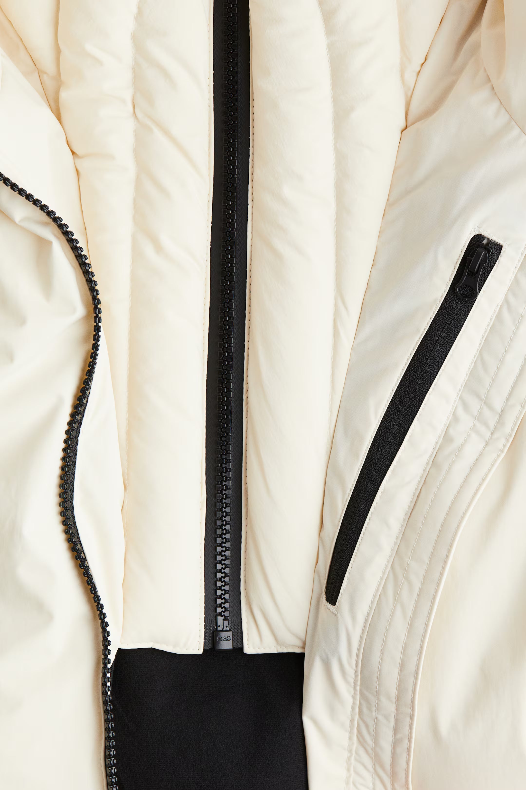 Freya | Women's Hooded Puffer Jacket | Belted Waist · Eltrendio