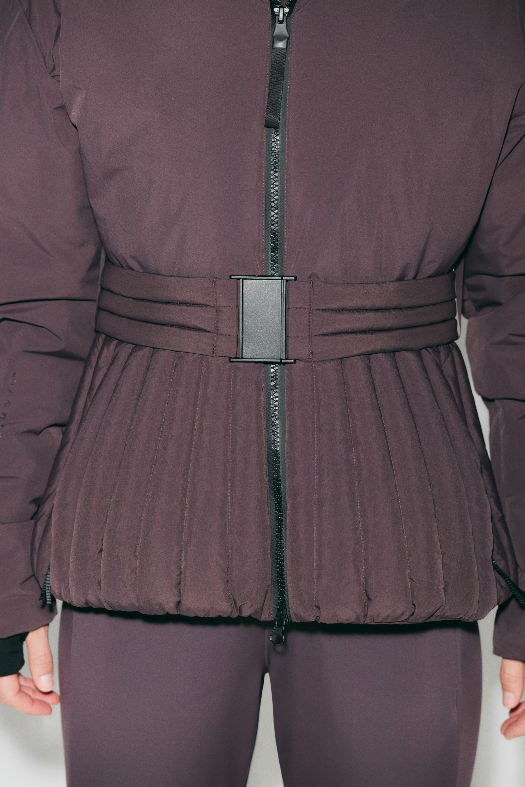 Freya | Women's Hooded Puffer Jacket | Belted Waist · Eltrendio
