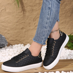 Freya | Women's Lace-Up Trainers | Quilted Panel · Eltrendio