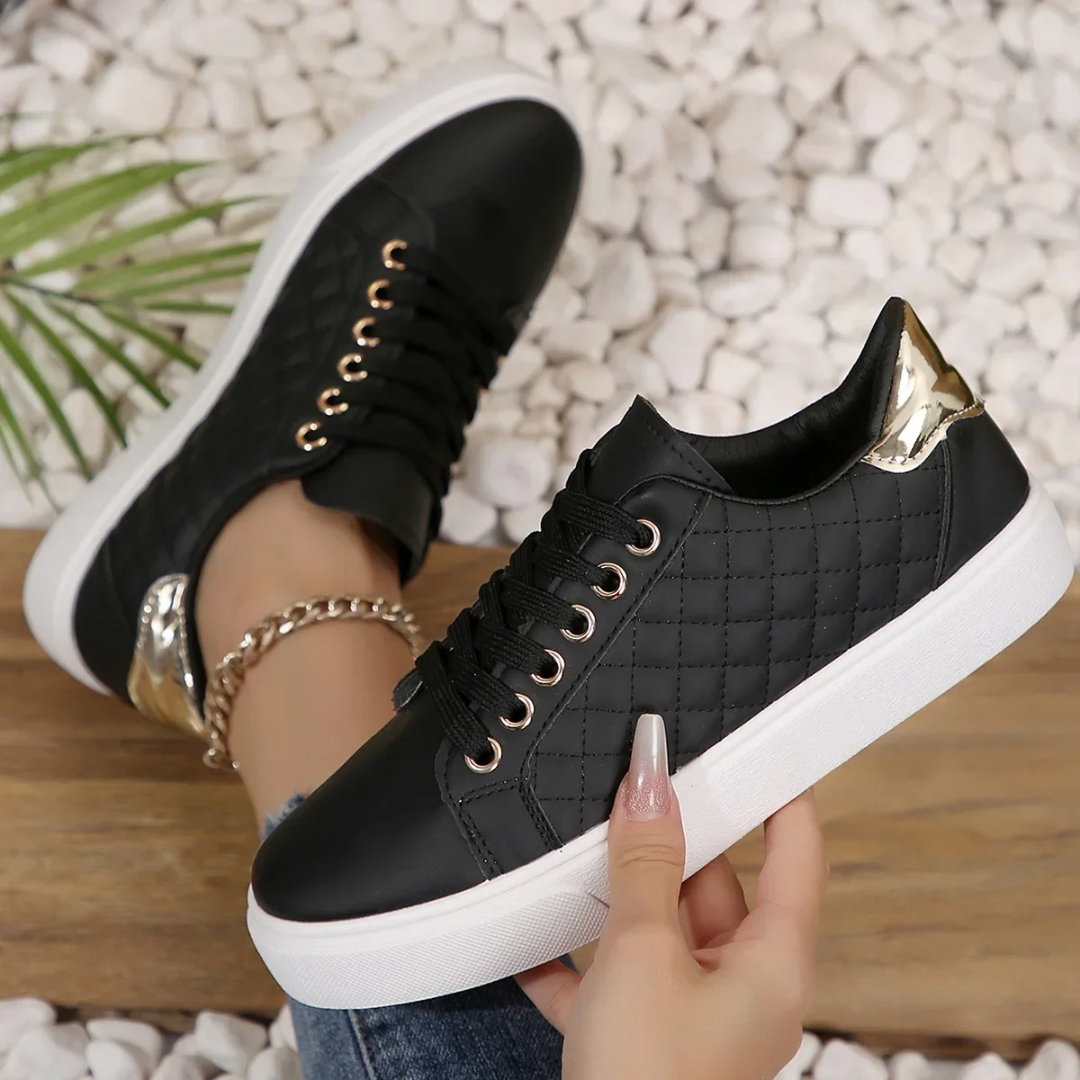 Freya | Women's Lace-Up Trainers | Quilted Panel · Eltrendio