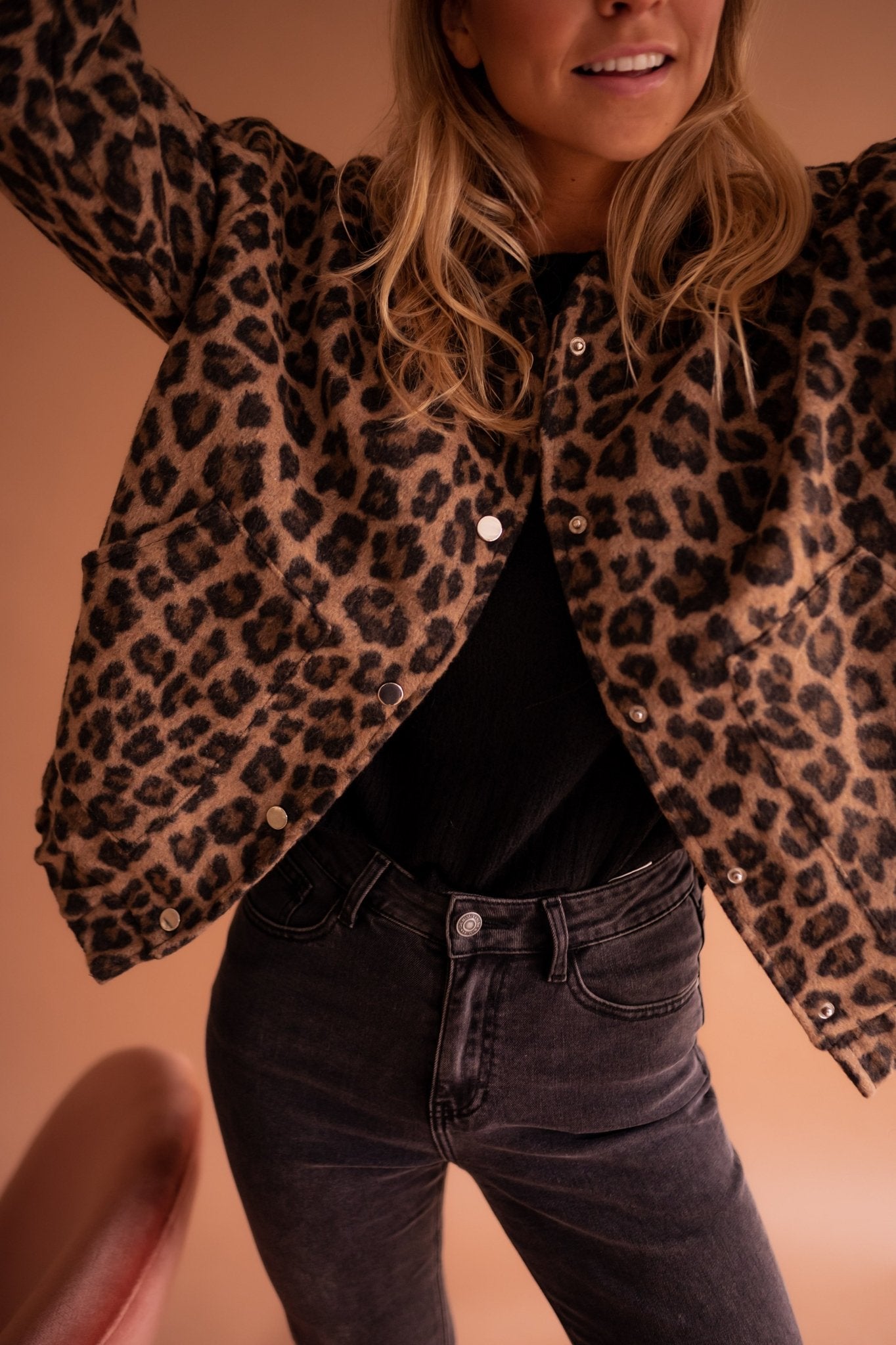 Freya | Women's Oversized Jacket | Leopard Print · Eltrendio