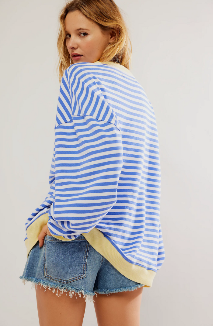 Freya | Women's Oversized Sweatshirt | Striped · Eltrendio