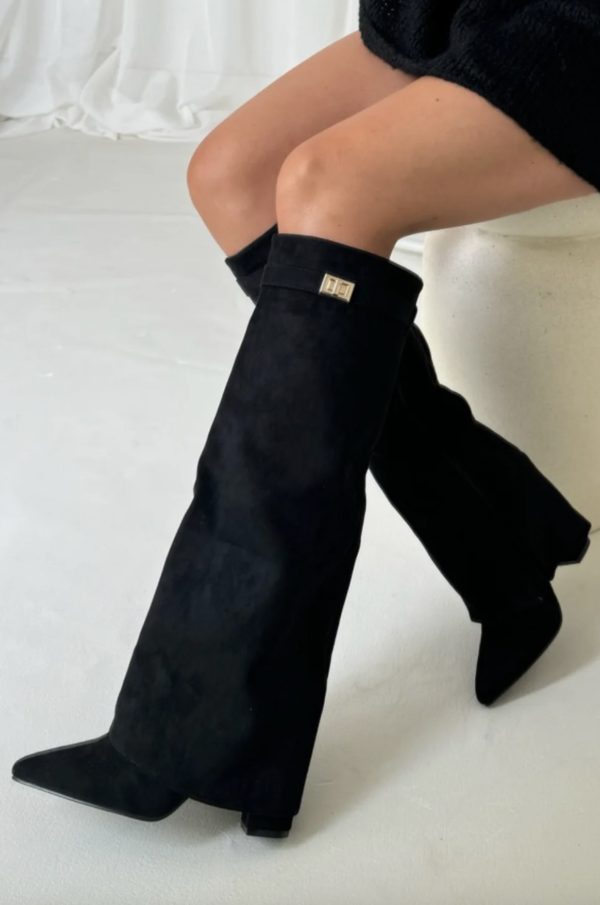 Freya | Women's Pointed-Toe Knee Boots | Buckle Detail · Eltrendio