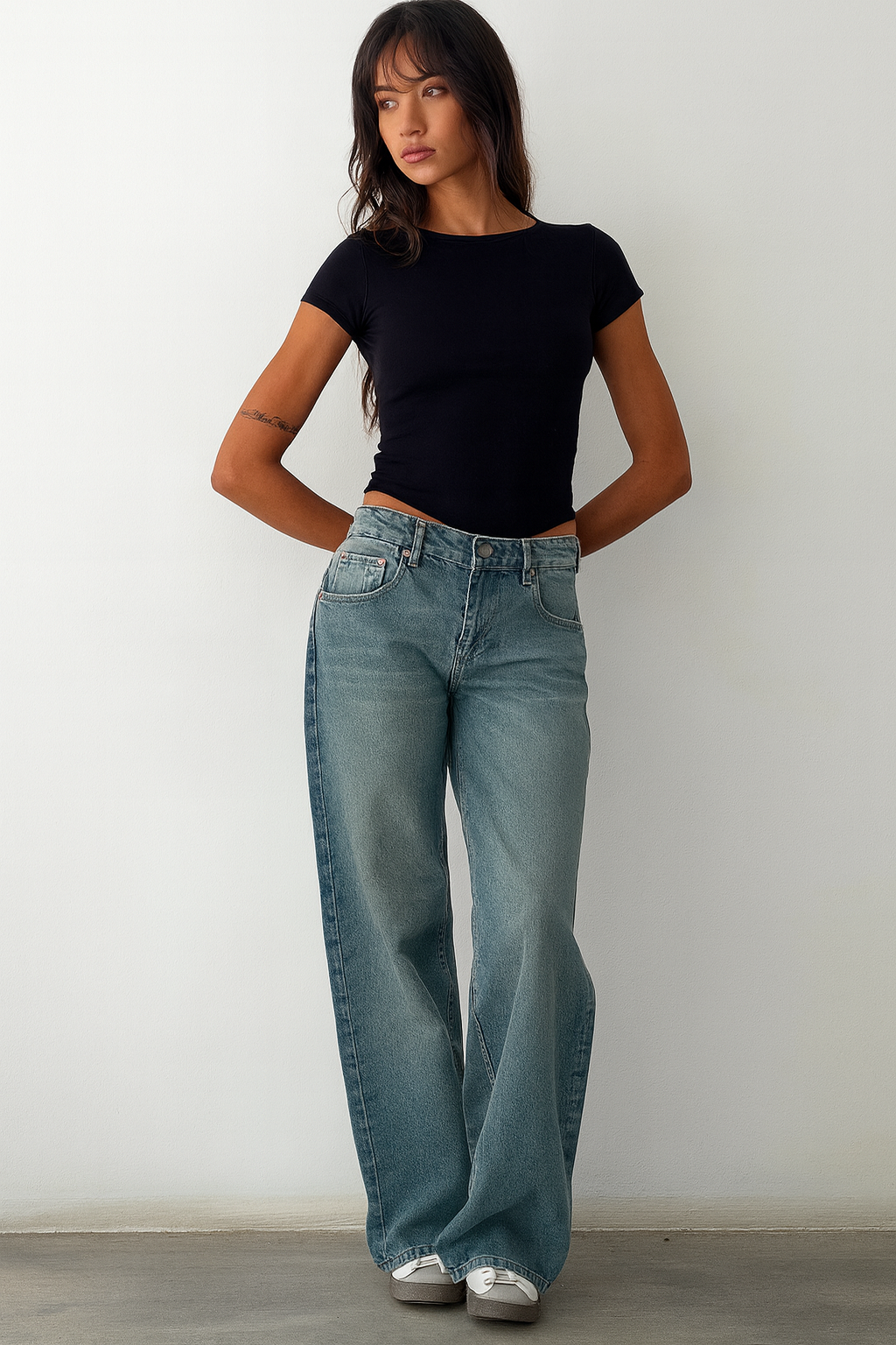 Freya | Women's Wide-Leg Jeans | Mid Waist · Eltrendio