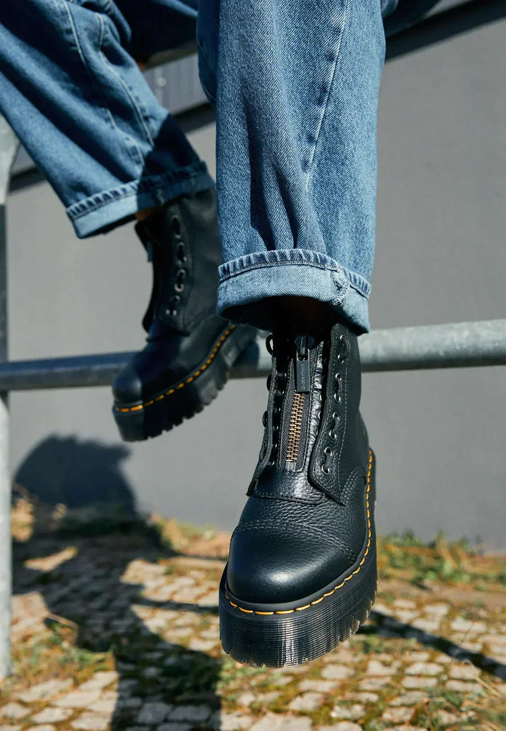 Harper | Women's Platform Boots | Front Zip · Eltrendio