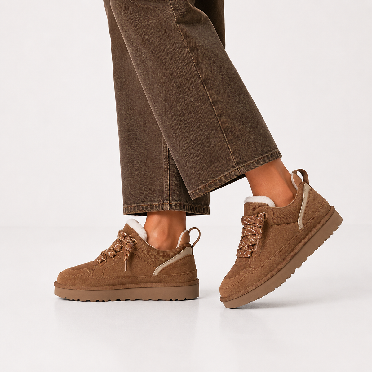 Harriet | Women's Lace-Up Trainers | Suede · Eltrendio