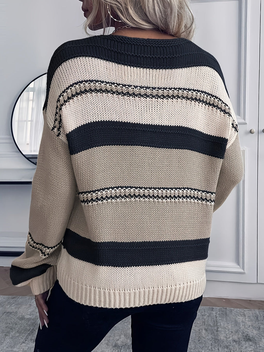 Harriet | Women's V-Neck Jumper | Striped Knit · Eltrendio