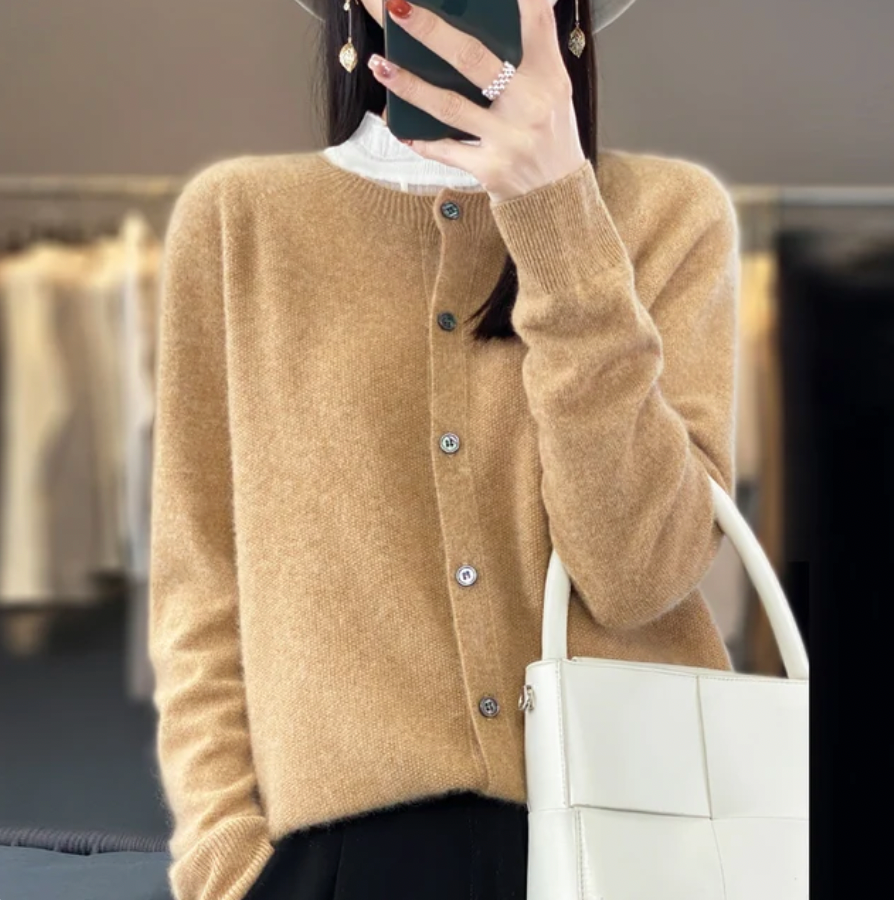 Heather | Women's Crewneck Cardigan | Button-Front · Eltrendio