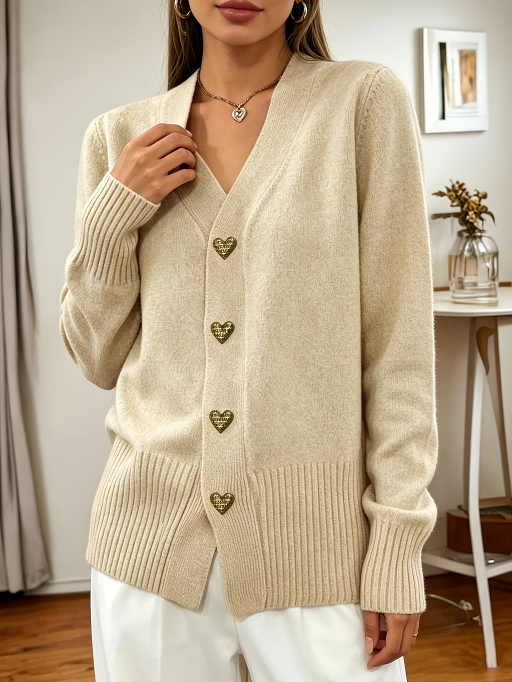 Heather | Women's V-Neck Cardigan | Heart Buttons · Eltrendio