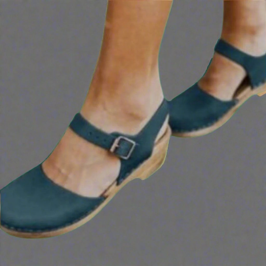 Heidi | Women's Clogs | Ankle Strap · Eltrendio