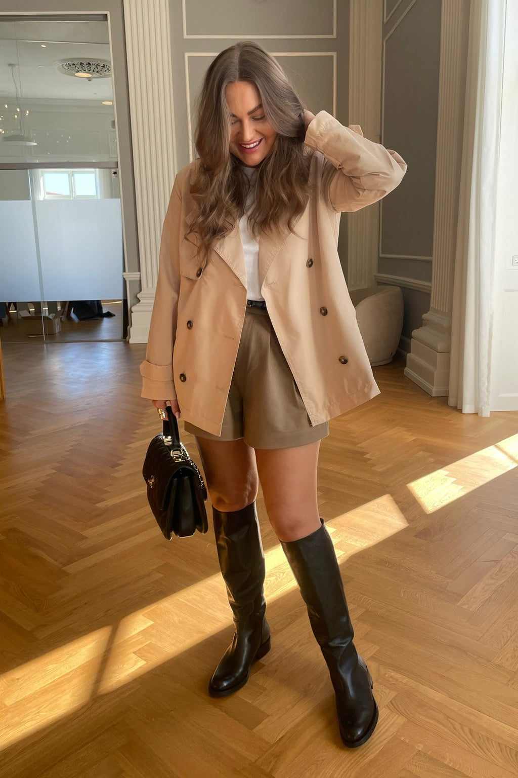 Imogen | Women's Short Trench Coat | Double-Breasted · Eltrendio