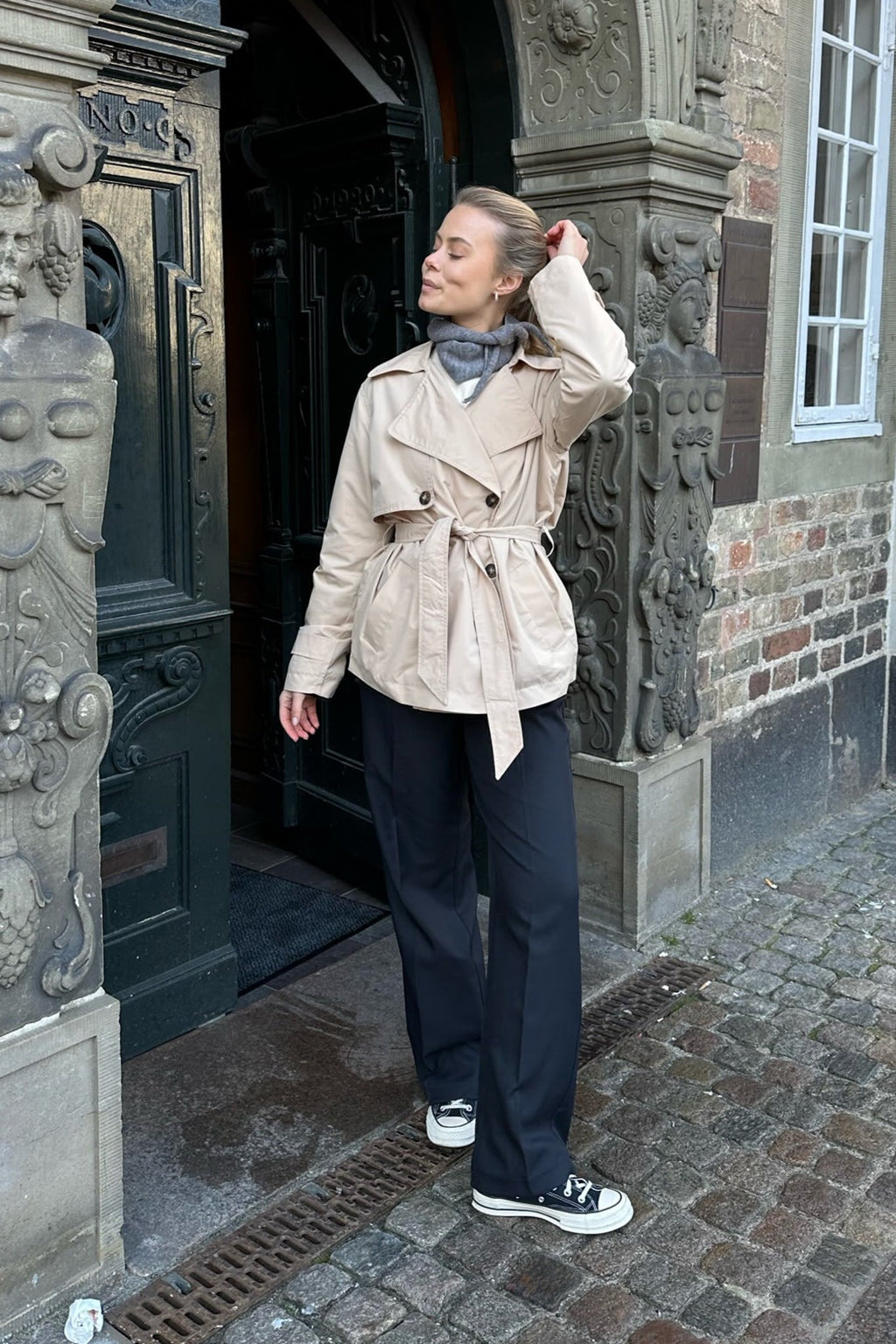 Imogen | Women's Short Trench Coat | Double-Breasted · Eltrendio