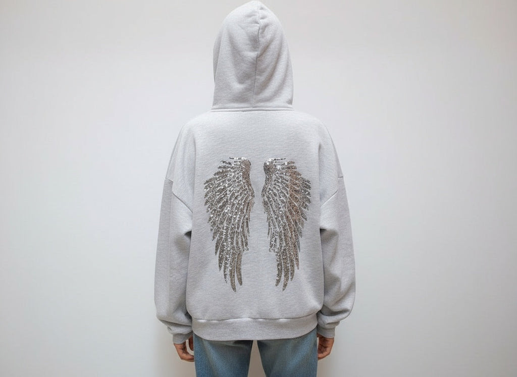 Isla | Women's Oversized Hoodie | Sequin Wings · Eltrendio