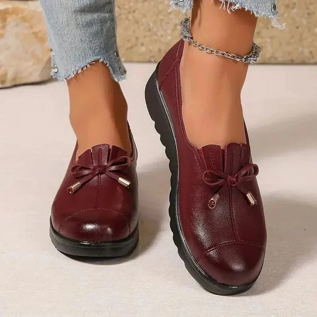 Isla | Women's Slip-On Loafers | Bow Detail · Eltrendio