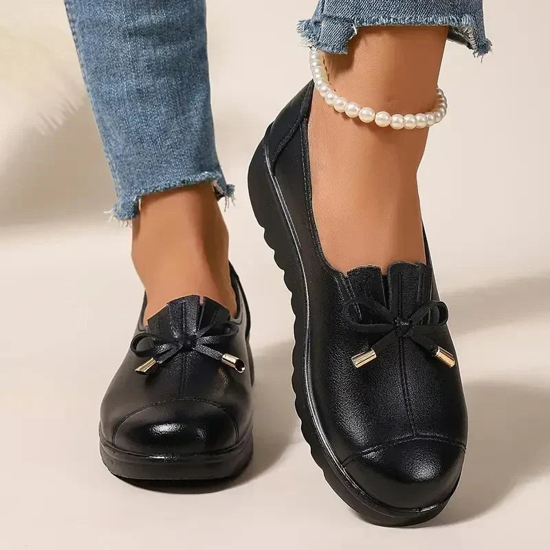 Isla | Women's Slip-On Loafers | Bow Detail · Eltrendio