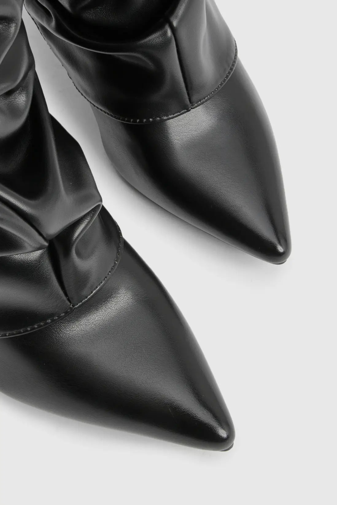 Isla | Women's Slouch Knee-High Boots | Pointed Toe · Eltrendio