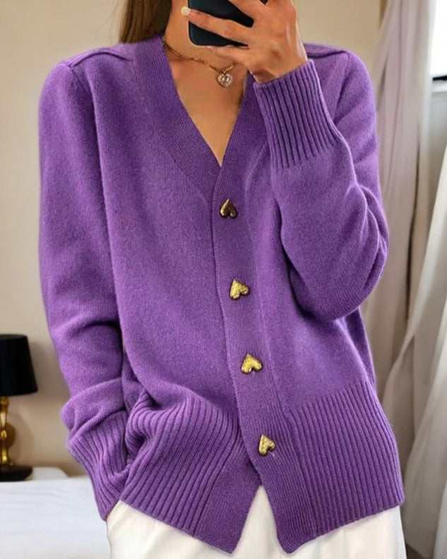 Isla | Women's V-Neck Cardigan | Heart Buttons · Eltrendio
