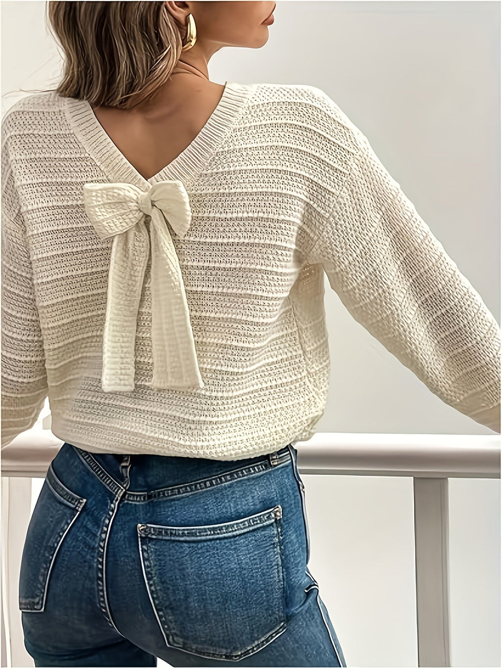 Isla | Women's V-Neck Jumper | Bow Detail · Eltrendio