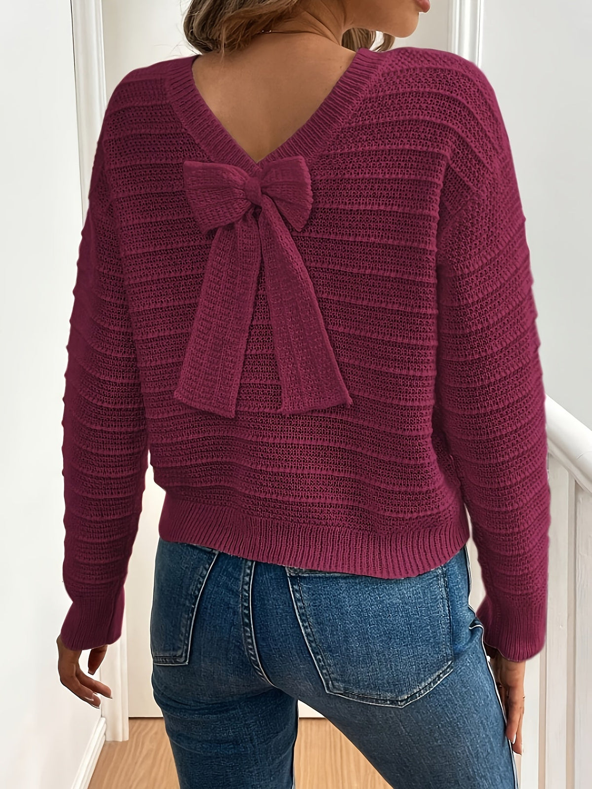 Isla | Women's V-Neck Jumper | Bow Detail · Eltrendio