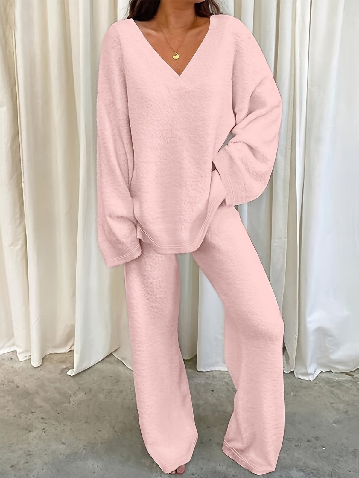 Mabel | Women's V-Neck Loungewear Set | Soft Knit · Eltrendio