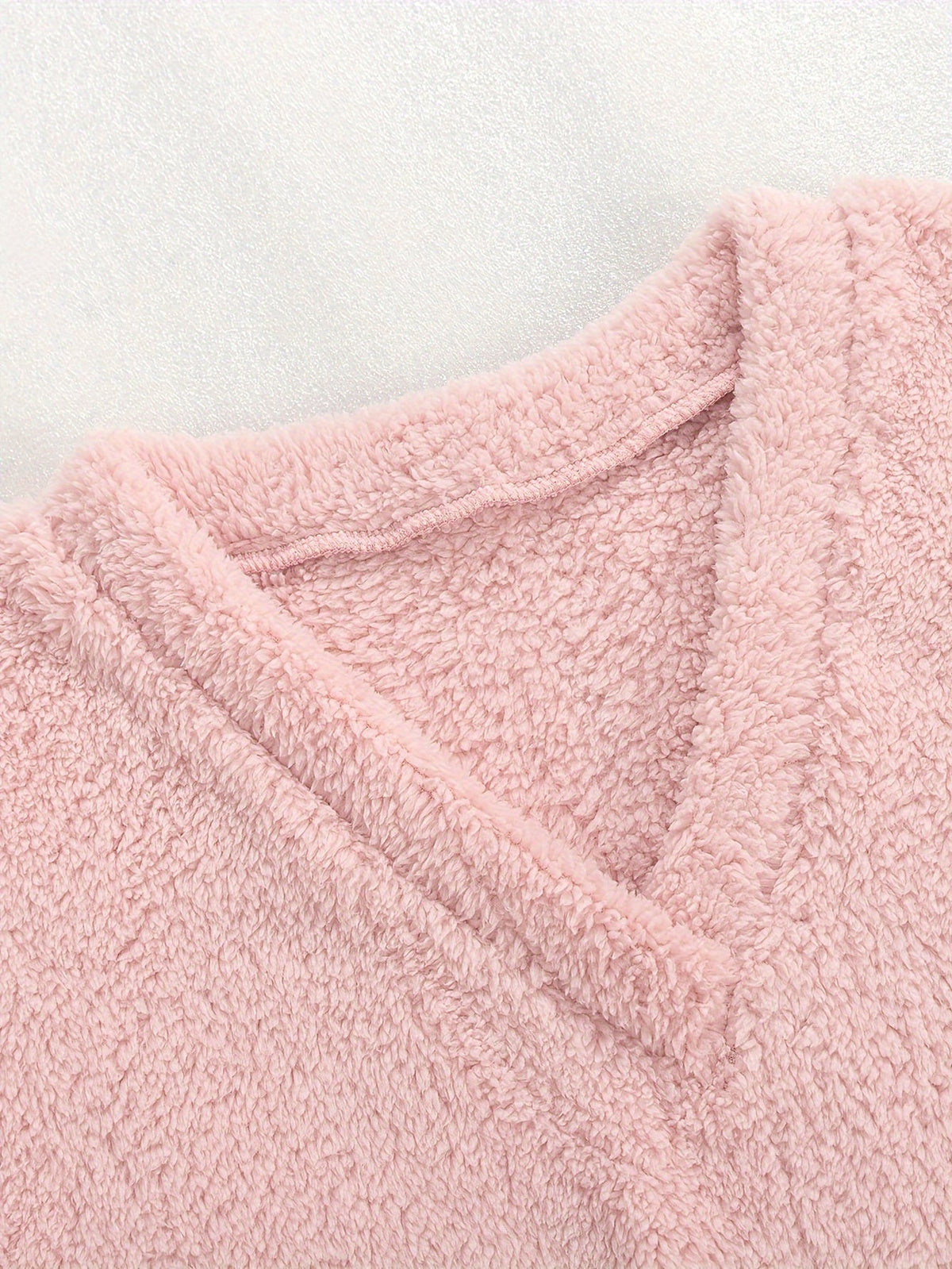 Mabel | Women's V-Neck Loungewear Set | Soft Knit · Eltrendio
