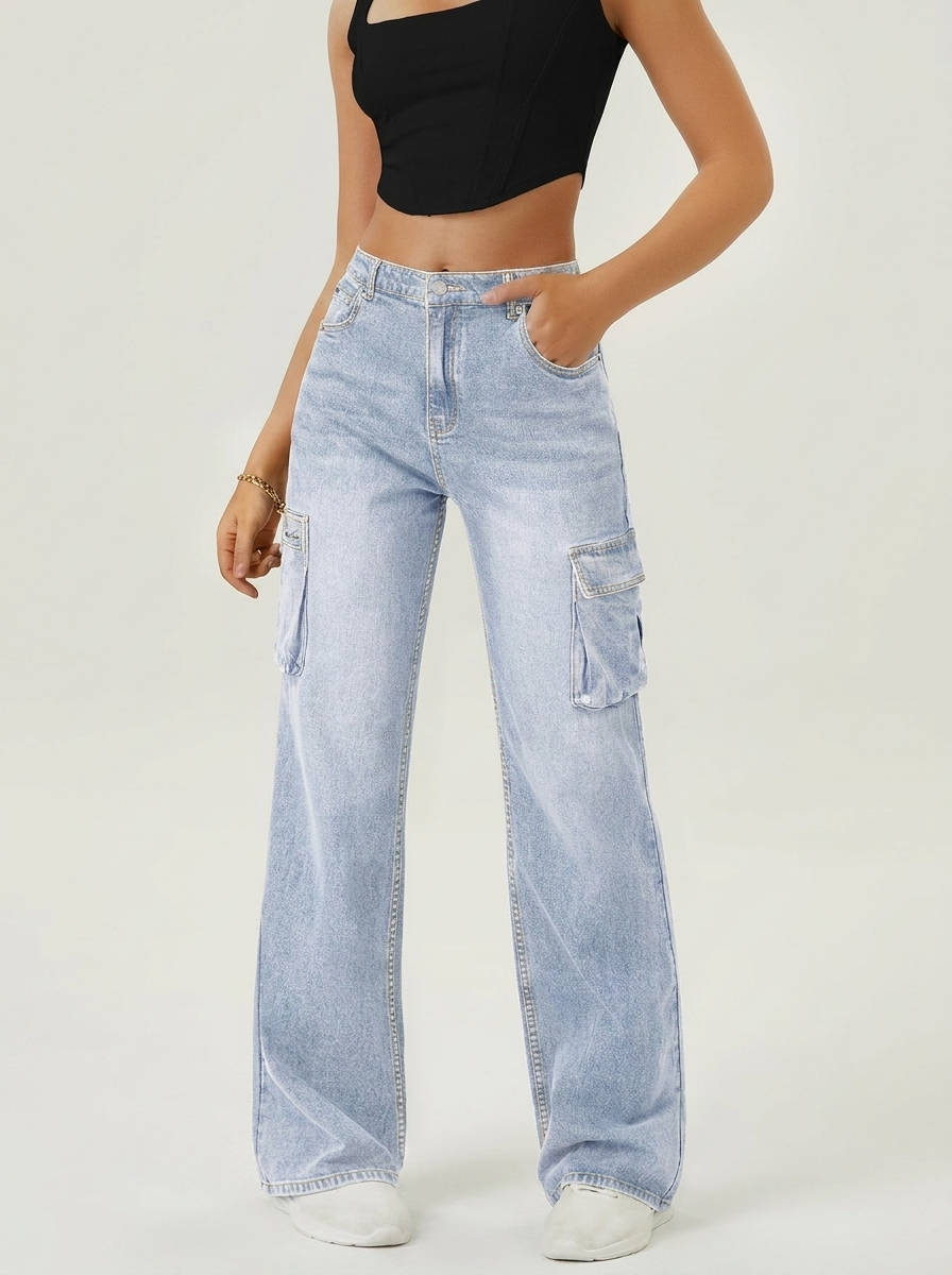 Mabel | Women's Wide-Leg Cargo Jeans | Flap Pockets · Eltrendio