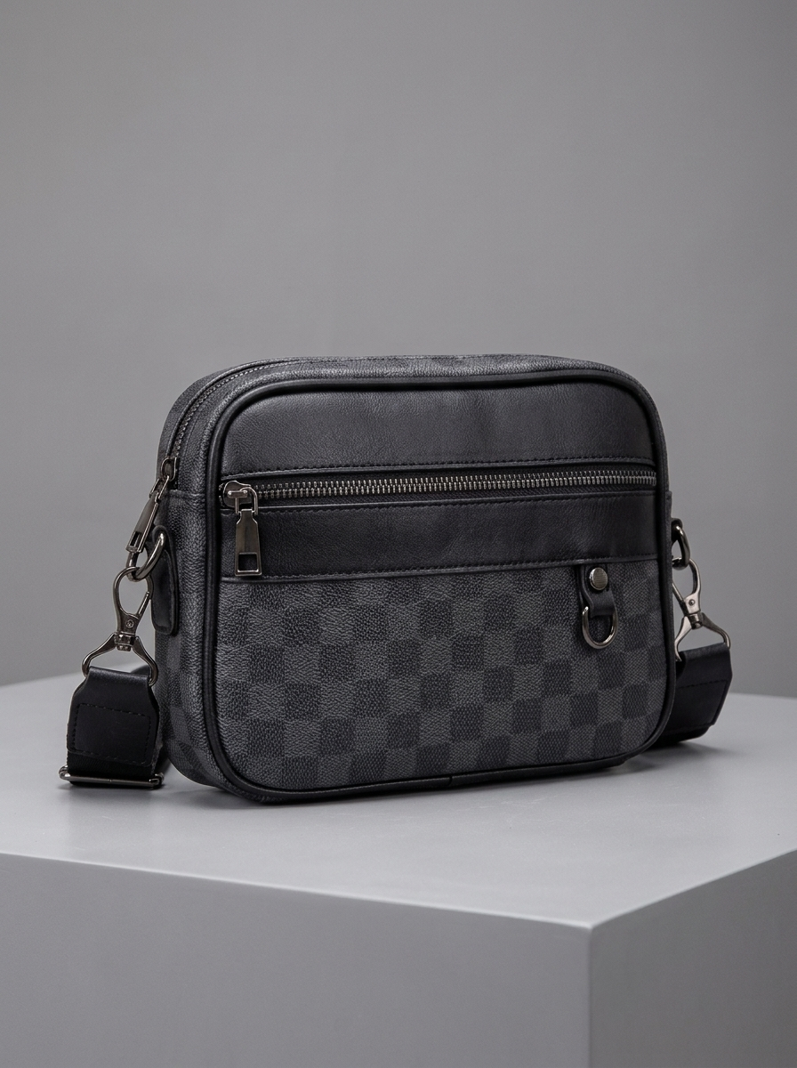James | Men's Crossbody Messenger Bag | Checked Leather-Eltrendio