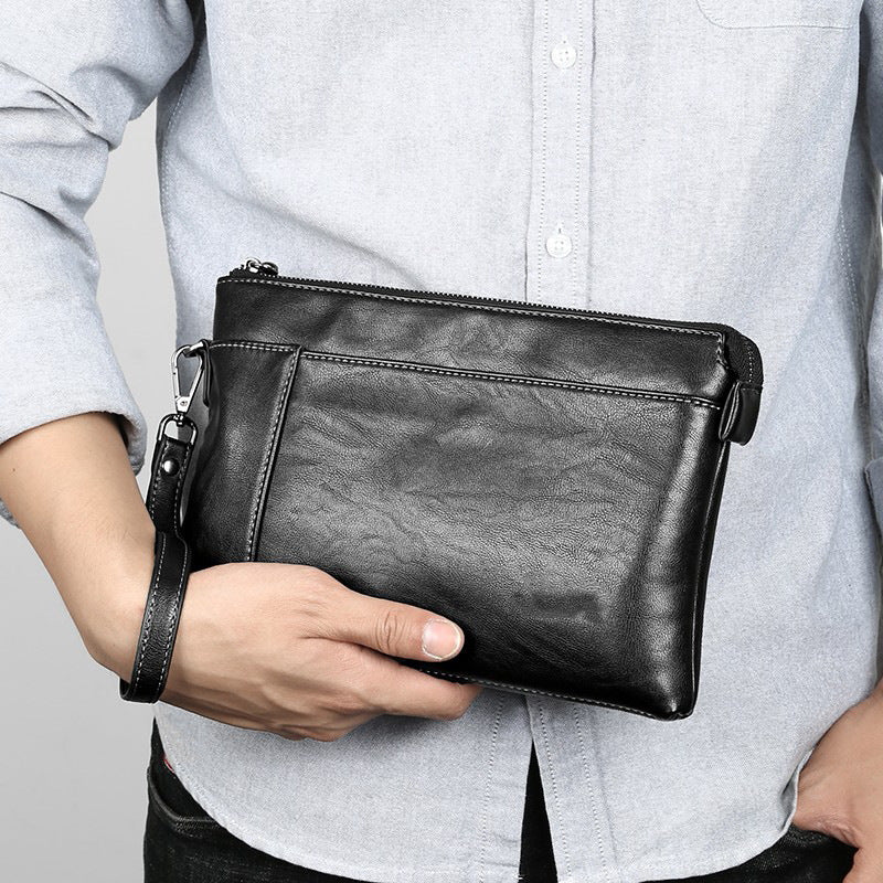Oliver | Men's Leather Clutch Bag | Wrist Strap · Eltrendio