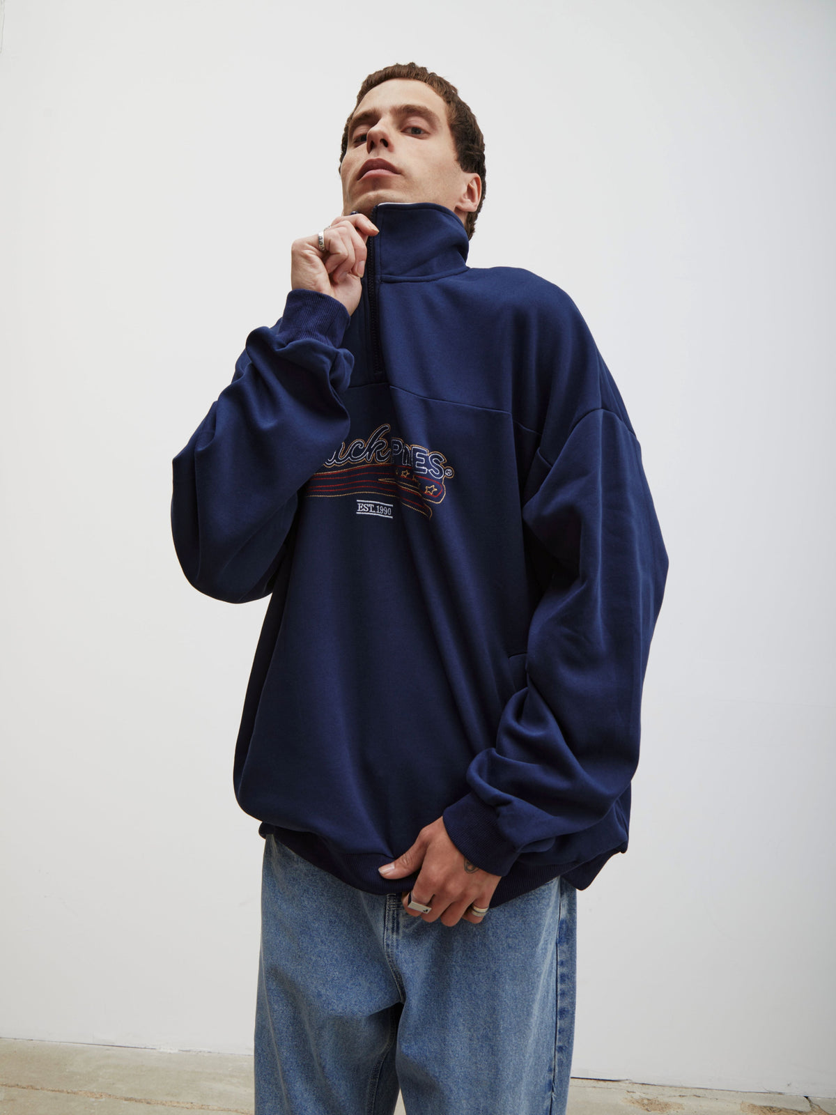 Oliver | Unisex Half-Zip Sweatshirt | Collared · Eltrendio