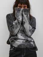 Oliver | Unisex Oversized Jumper | Distressed Tie-Dye · Eltrendio