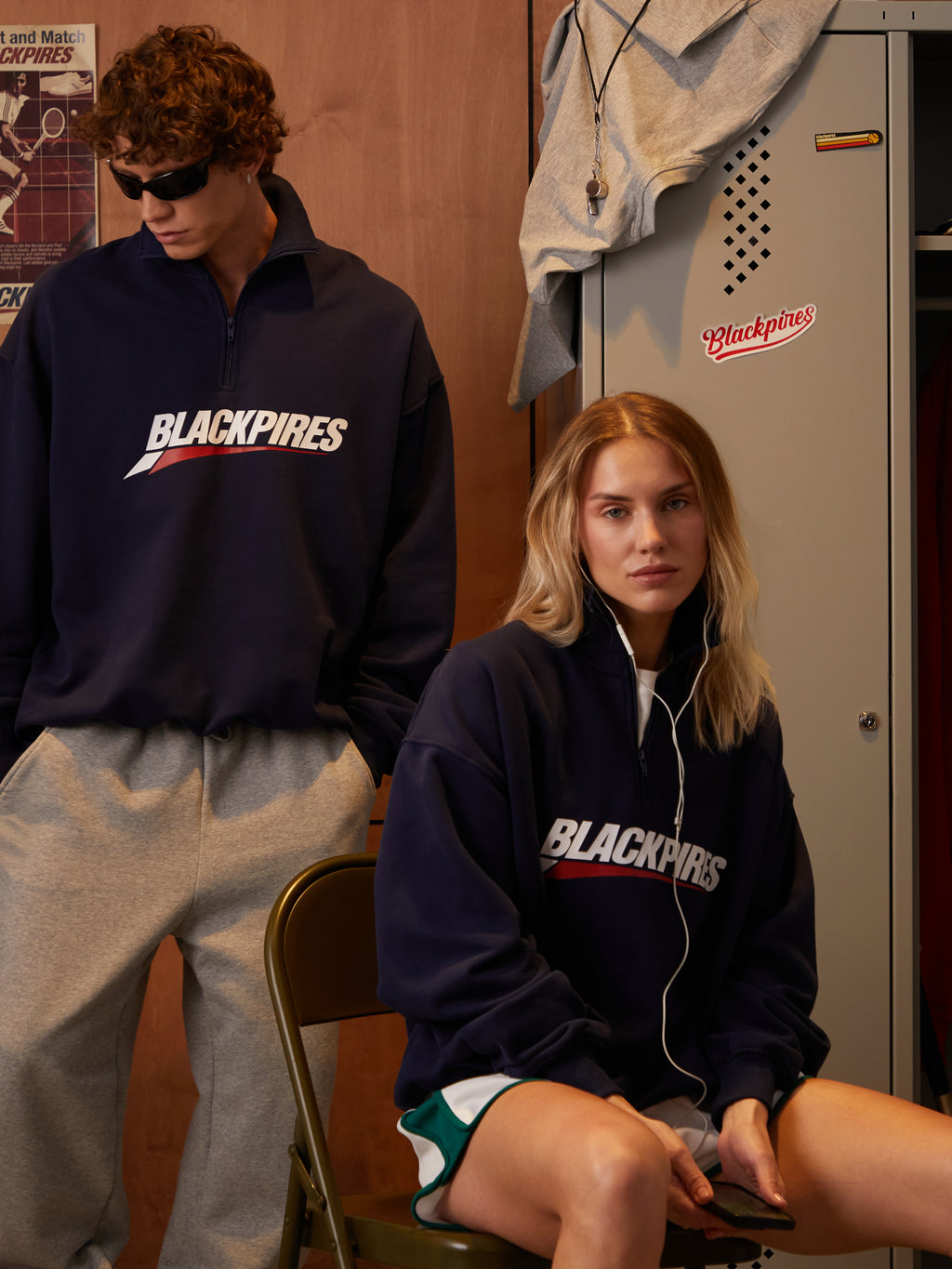 Rory | Unisex Half Zip Sweatshirt | Oversized Logo Streetwear Style-Eltrendio