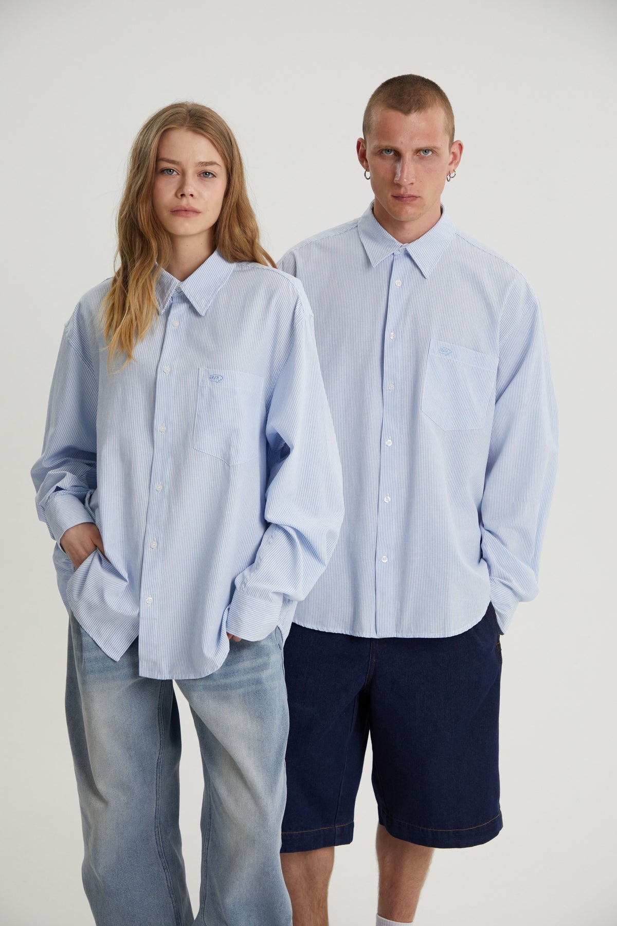 Landon | Unisex Oversized Shirt | Blue Striped Cotton Y2K Style-Eltrendio